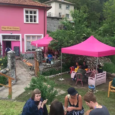 The Pink House ゲストハウス Polkovnik Serafimovo