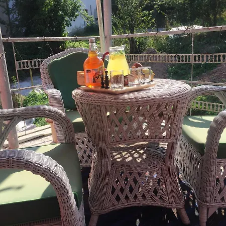 The Pink House Gasthof Polkovnik Serafimovo